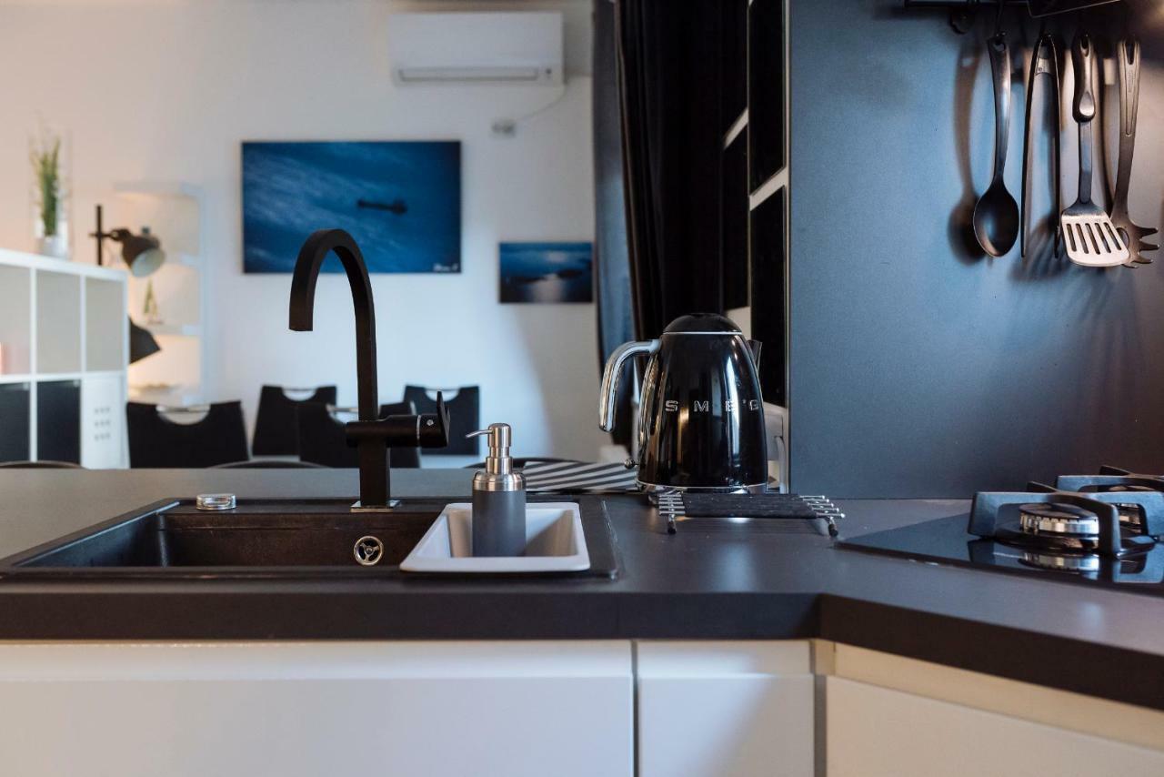 Luxury Flat 8 Near Metro Apartment บูคาเรสต์ ภายนอก รูปภาพ