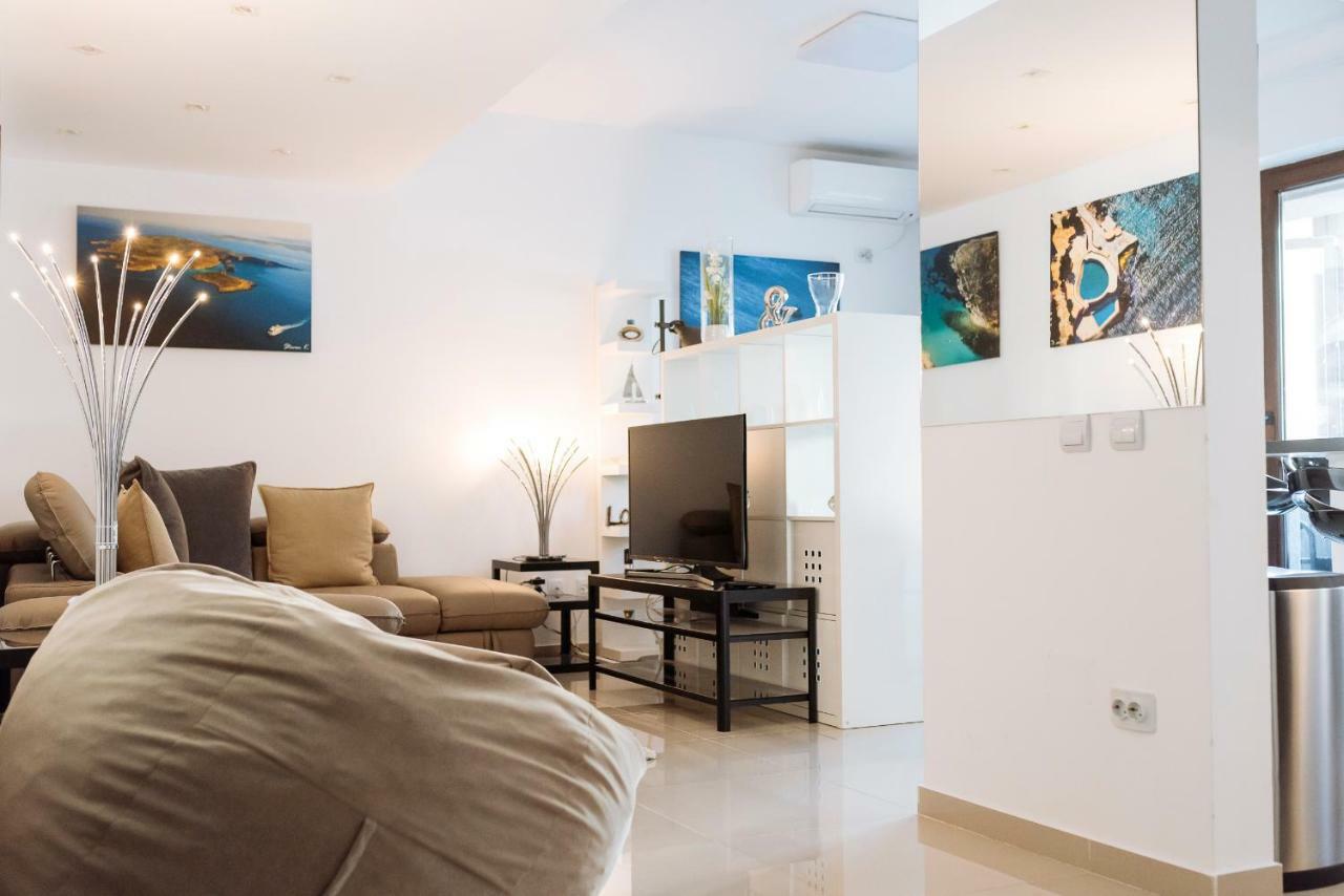 Luxury Flat 8 Near Metro Apartment บูคาเรสต์ ภายนอก รูปภาพ